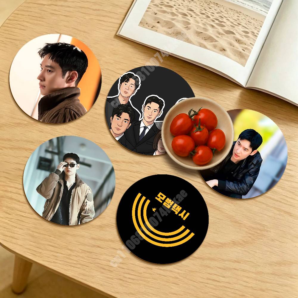 Modern Korean Lifestyle - Круглая подставка для кружки с изображением